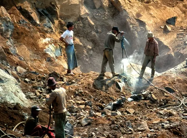 gem mining near me