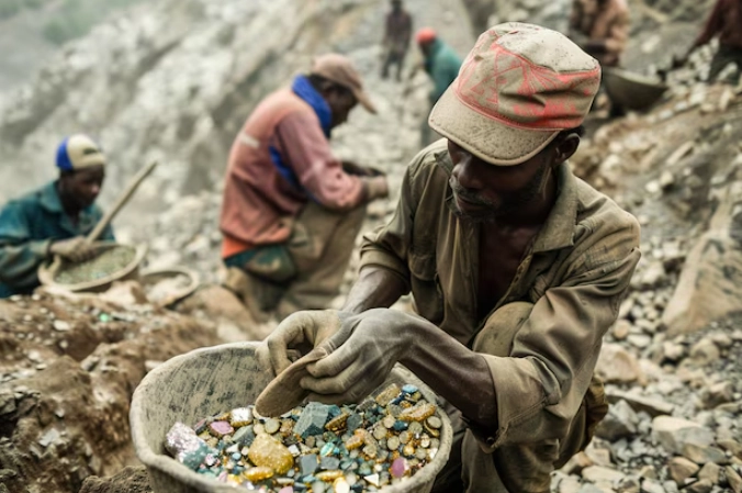 how to mine gemstones