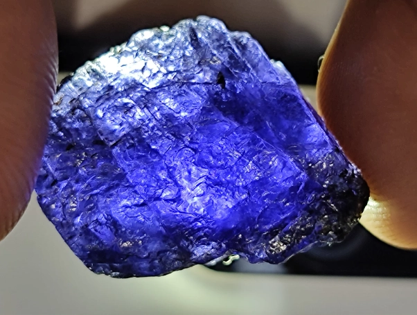 iolite vs sapphire