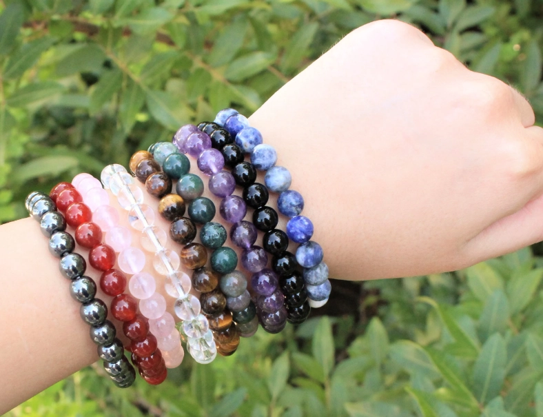 how to choose gemstone bracelet