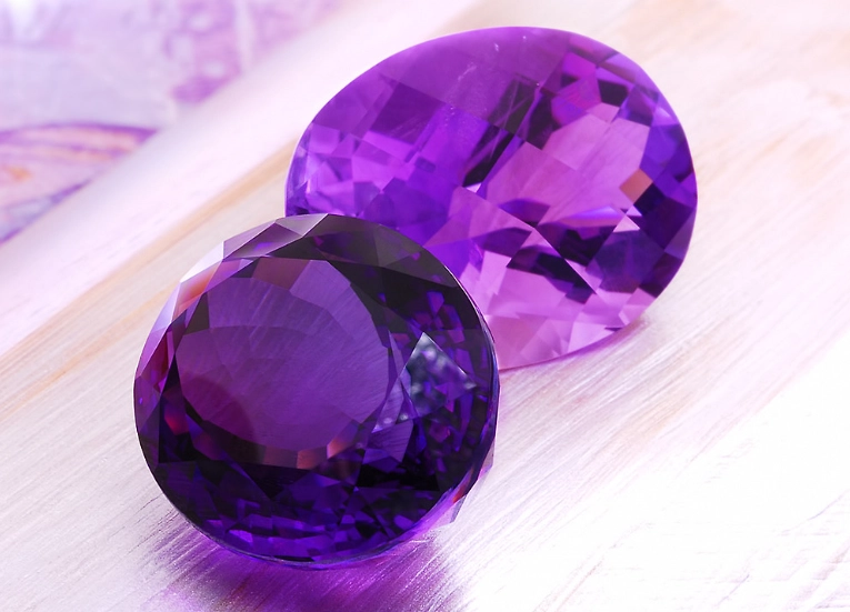February Birthstone: The Ultimate Guide to Amethyst