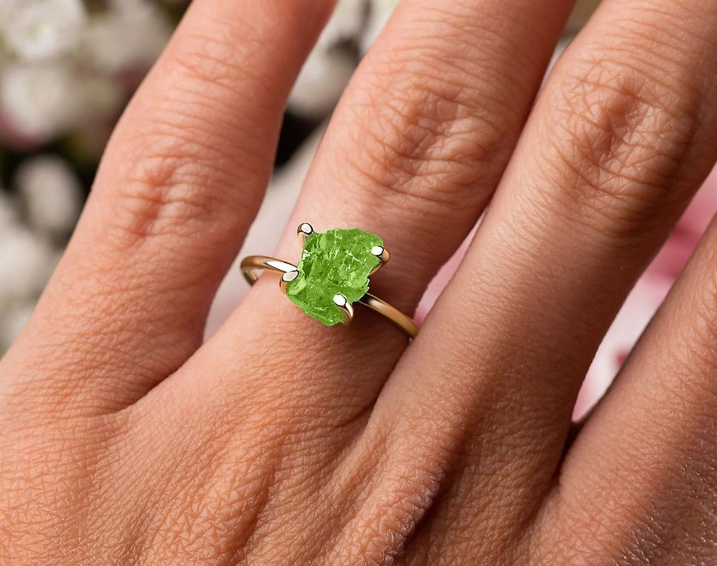 peridot color