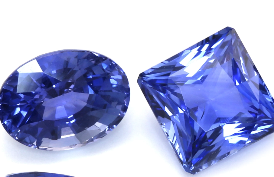 sapphire color
