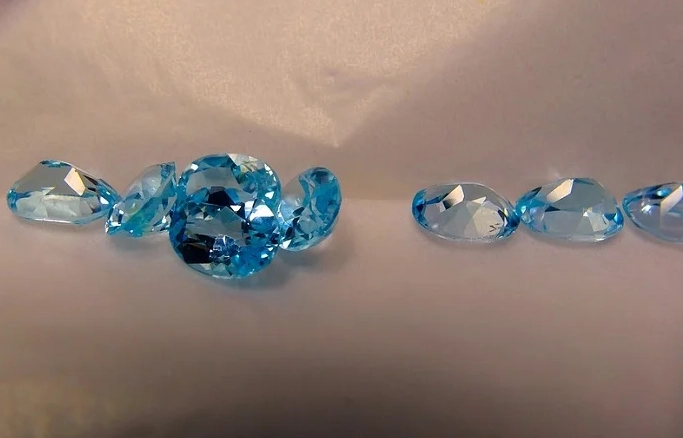 Blue Topaz Meaning: Symbolism, Uses & Healing Properties