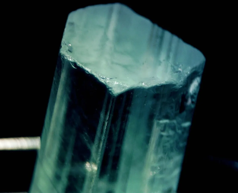 aquamarine blue
