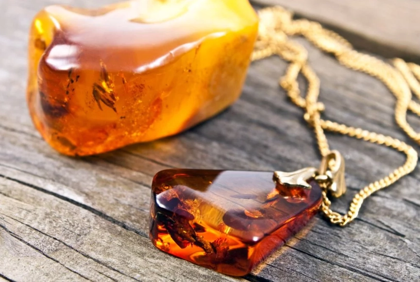 Amber Hardness Guide: Durability, Care & Scratch Resistance