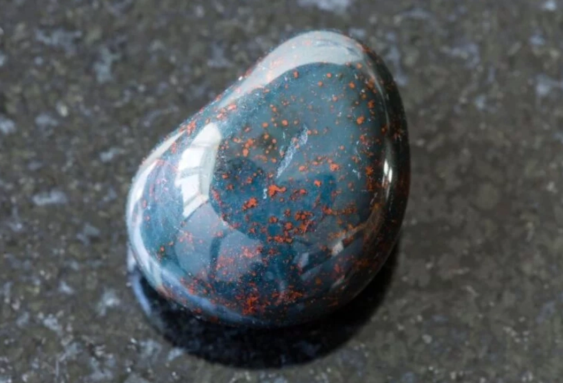 bloodstone healing properties