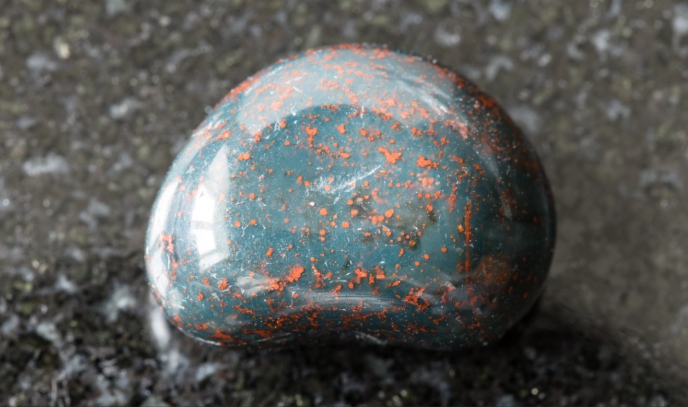 Who Should Wear a Bloodstone? A Complete Guide to Its Meaning & Benefits