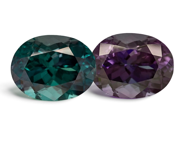 Alexandrite color